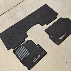 Nissan Titan floor Mats O.E.M