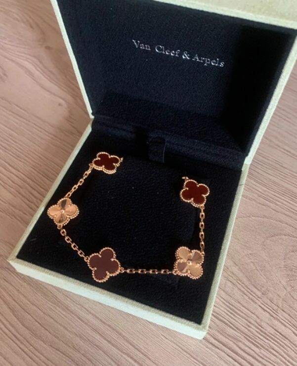Van Cleef & Arpels bracelet