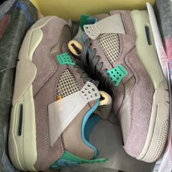 Jordan 4s 