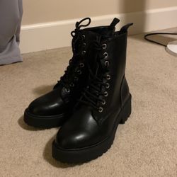 Women’s Combat Boots  Size 6.5 New In Box