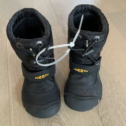 Keen boots