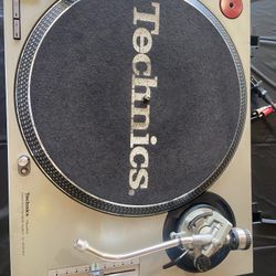 Technics 1200 MK2 