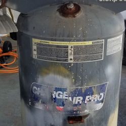 60 Gallon 220v Air Compressor 