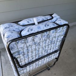 Rollaway Folding Cot With Mattress (RV Bunk Mattress Size)