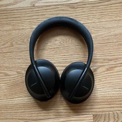 Bose 700 Noise Cancellation Headphones 