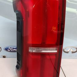 2024-2025 TOYOTA TACOMA LEFT TAIL LIGHT