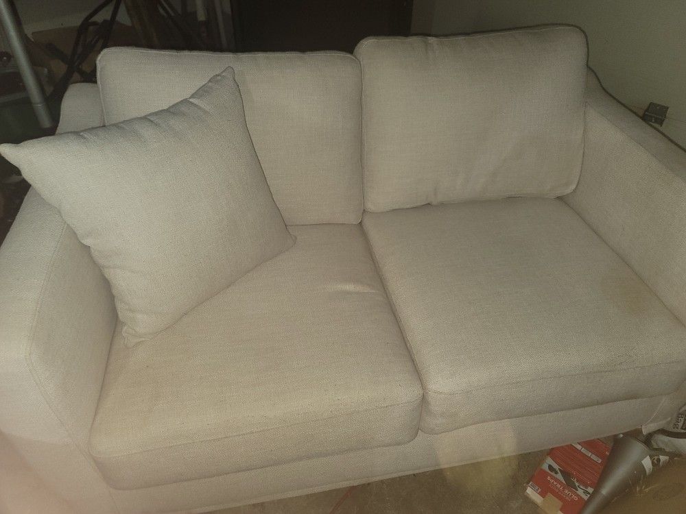 Beige Love Seat Like New!