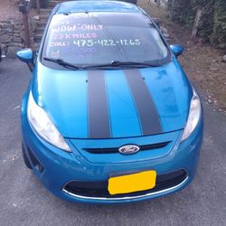 2012 Ford Fiesta SES Hatchback 