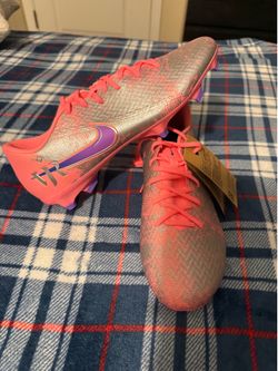 Nike Zoom Mercurial Vapor 16 Academy Vini Jr. FG/MG Men's Cleats Size 10