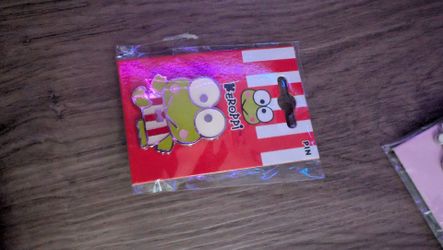 Keroppi enamel pin