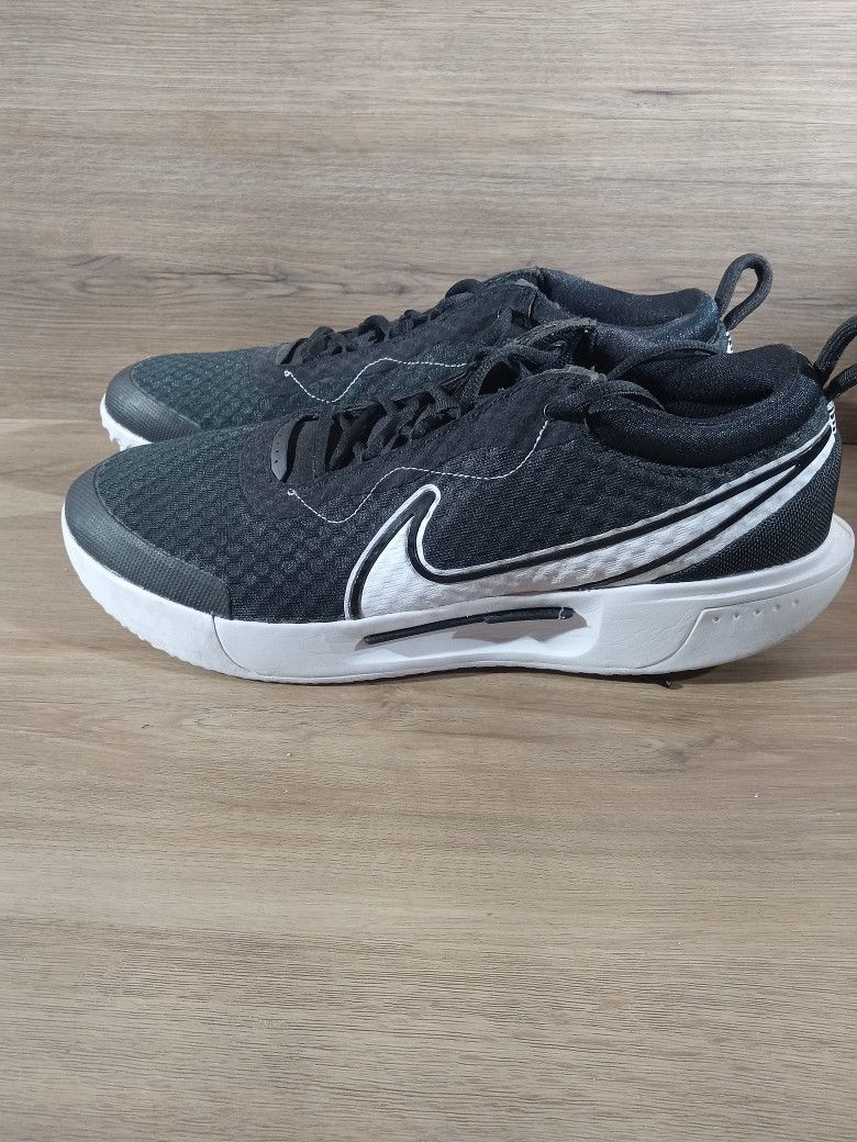 NIKE ZOOM COURT PRO