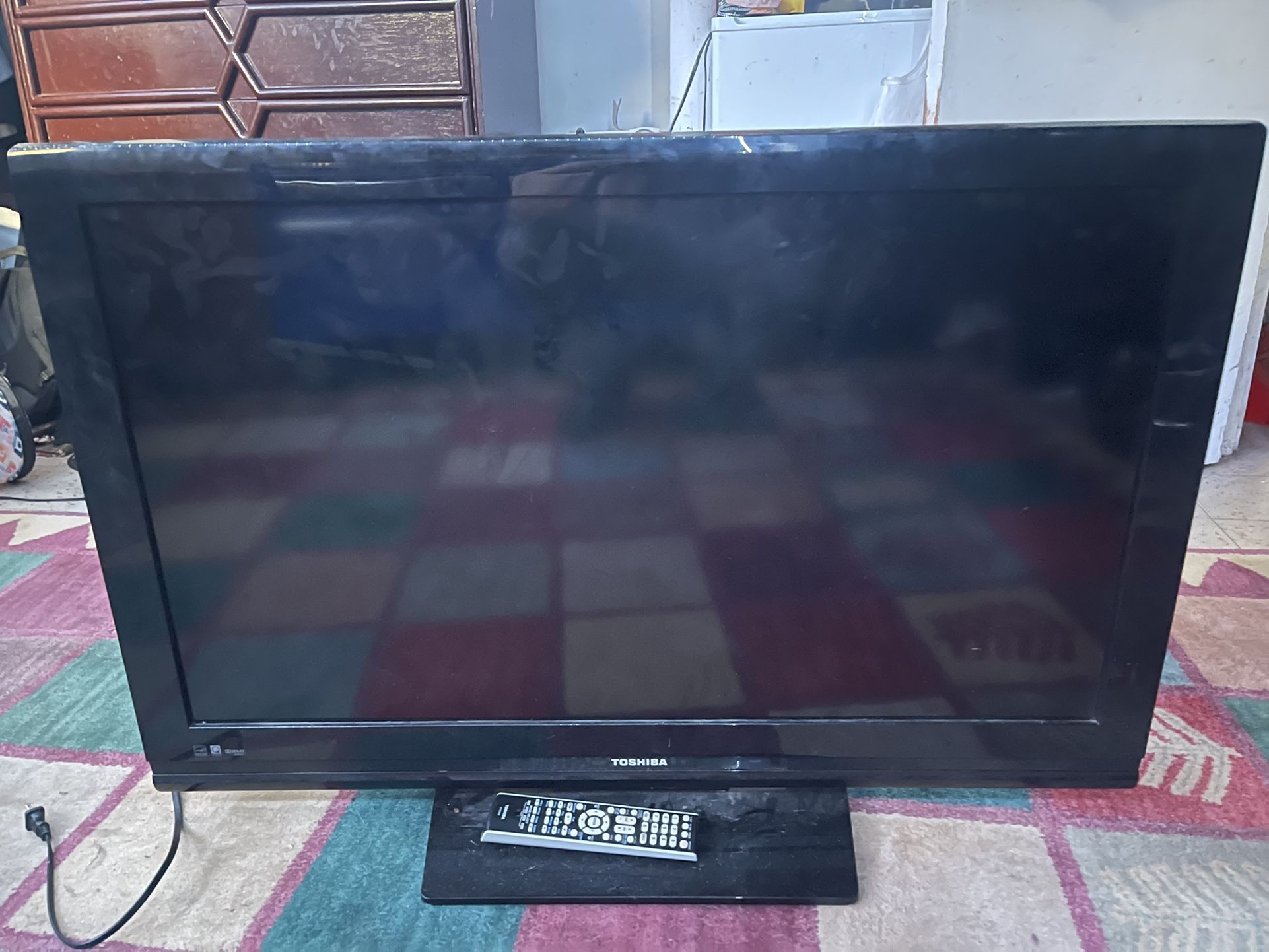 40” Toshiba Tv