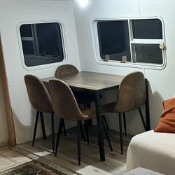 Dinning Table With 4 Chairs