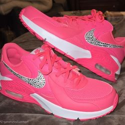 New! Nike Air Max Excee Size 8 1/2 Women's Hyper Pink