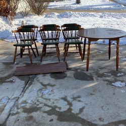Vintage Kitchen Table And 6 Chairs 2 Leaves 
