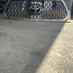 3rd Gen Toyota Tacoma OEM Grille