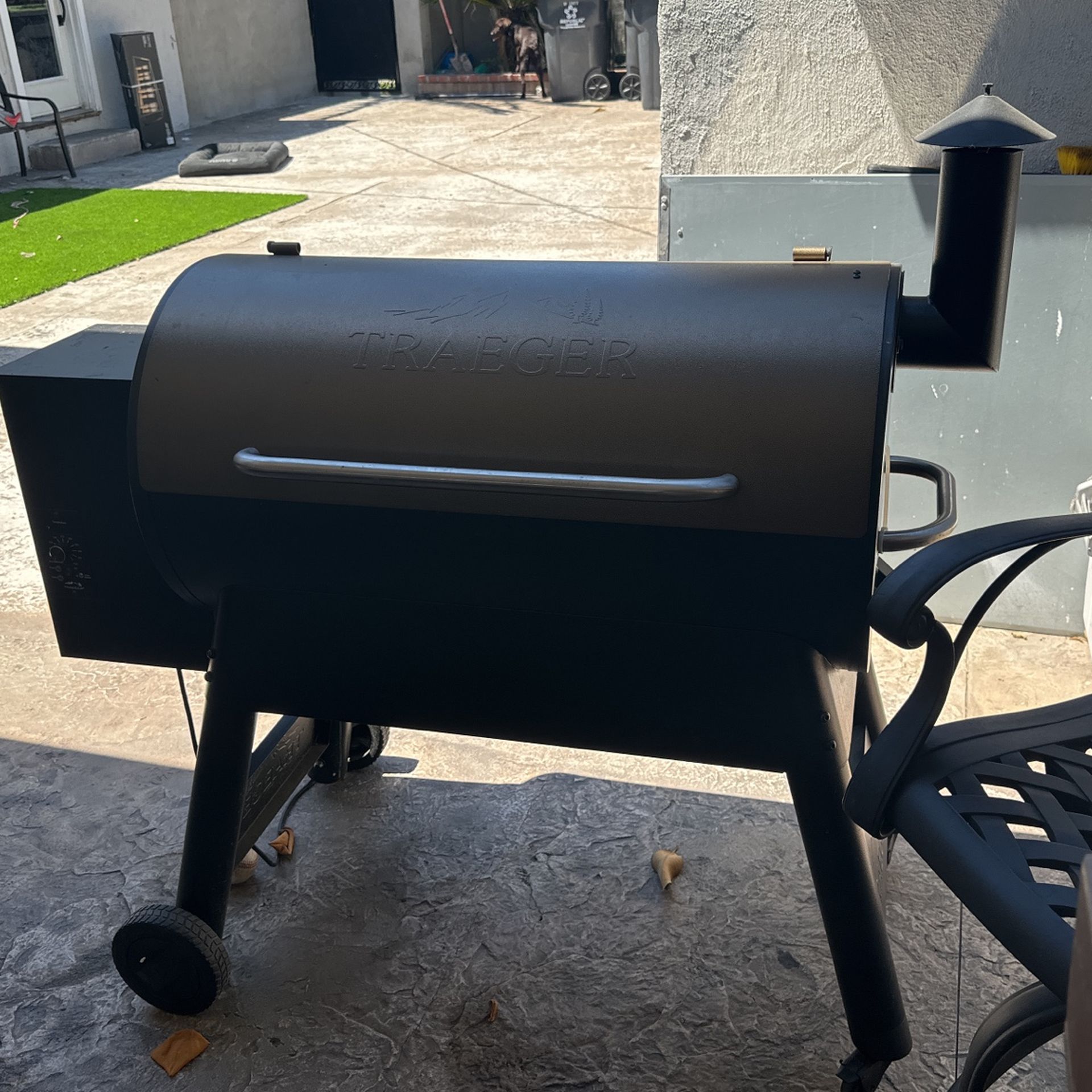 Traeger Grills Pro Series 34 Electric Wood Pellet Grill and Smoker