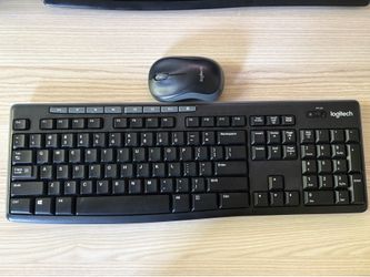 Logitech MK270 wireless keyboard and mouse combo