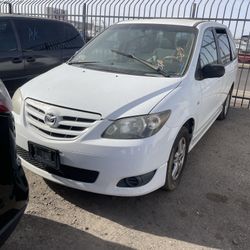 2005 Mazda MPV