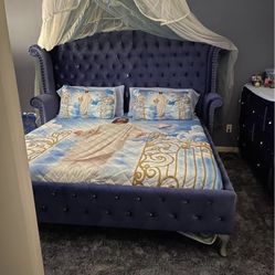 King size Blue Velvet Complete Bedroom Set Selling All Together only $2000 cash firm