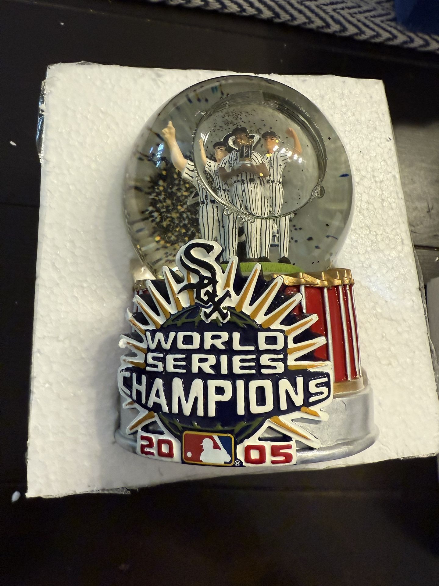 2005 World Series Chicago White Sox Globe 