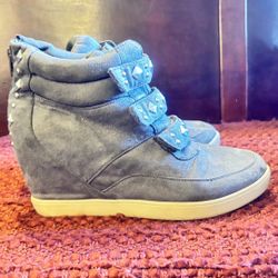 Women’s wedge shoes, size 8