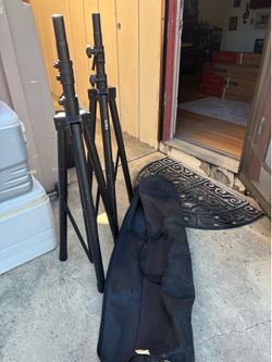 Two Speaker Stands with bag