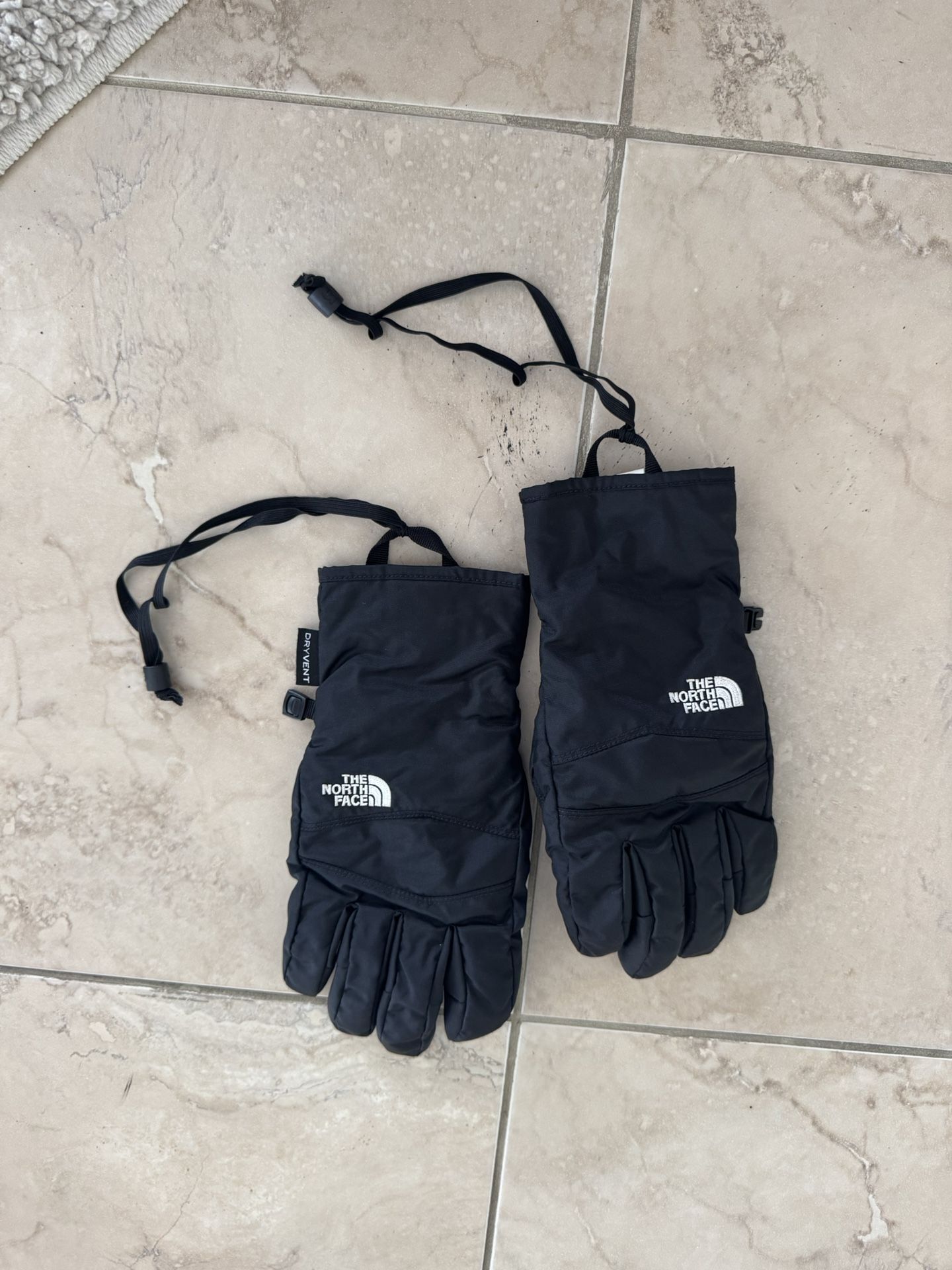 North face gloves