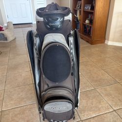 TaylorMade Golf Club Bag