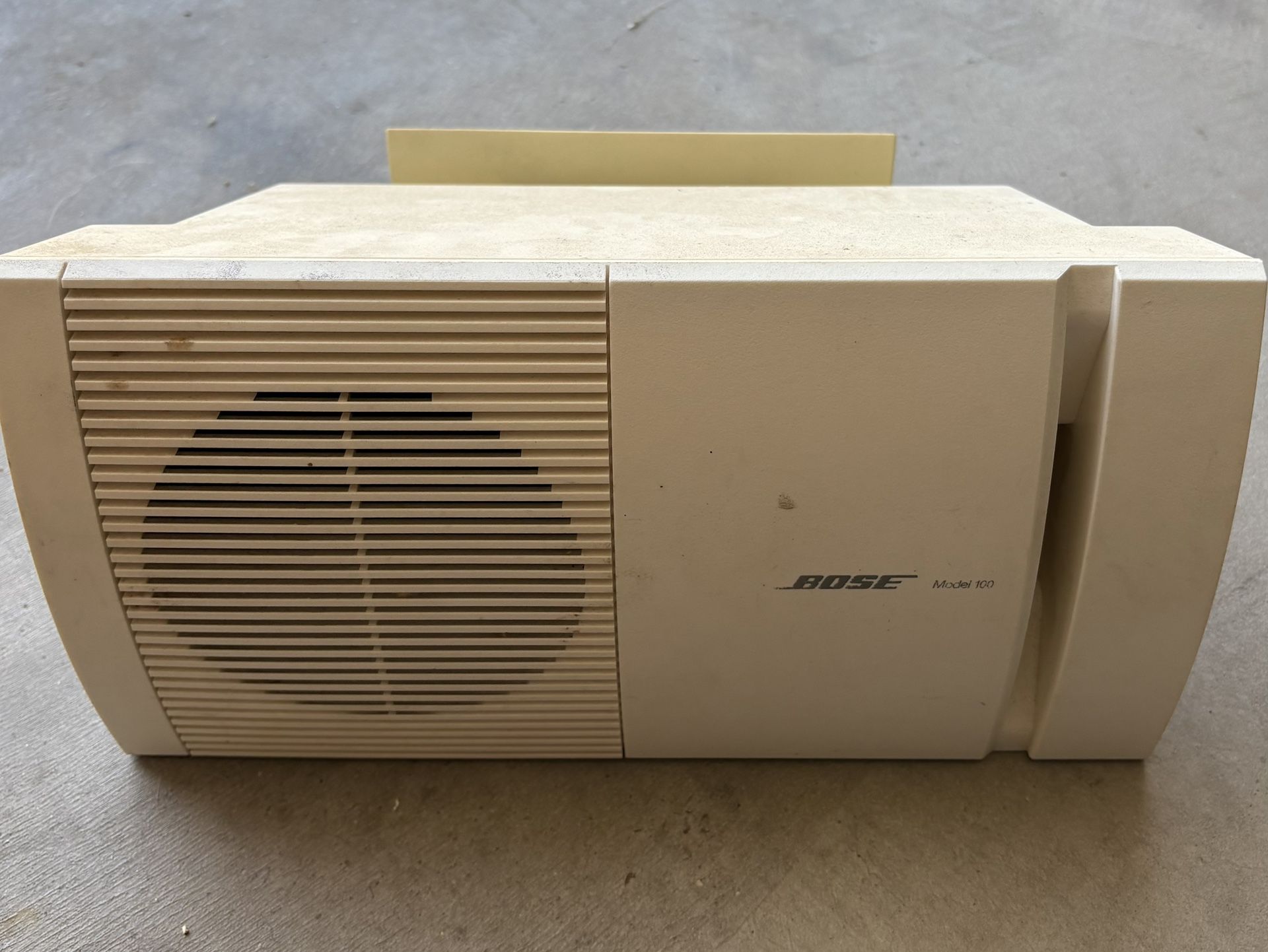 Bose Bookshelf Speaker
