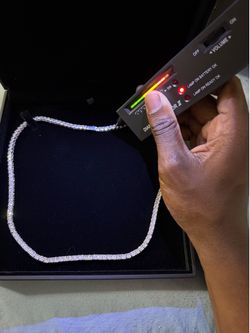 Moissanite chain