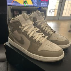JORDAN 1’s