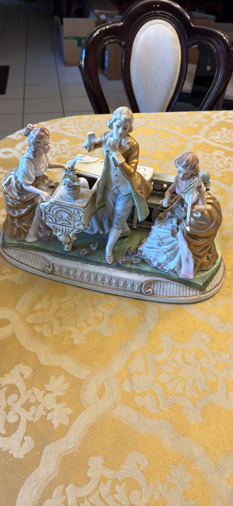 Music Box & Light Antique Musicians