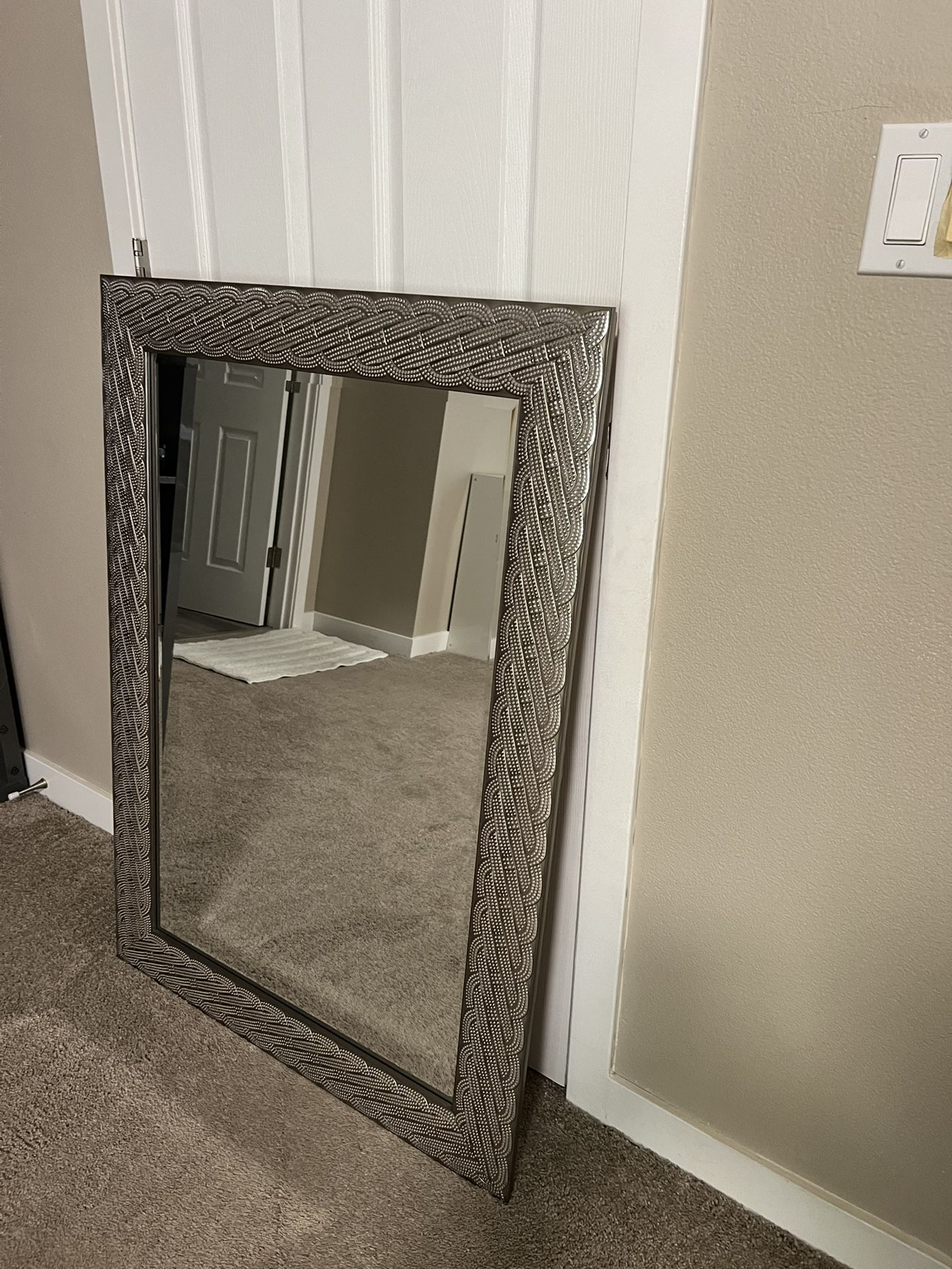 Mirror Excellent Condition 42 inches tall 32 inche