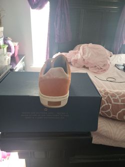 Women's sneakers