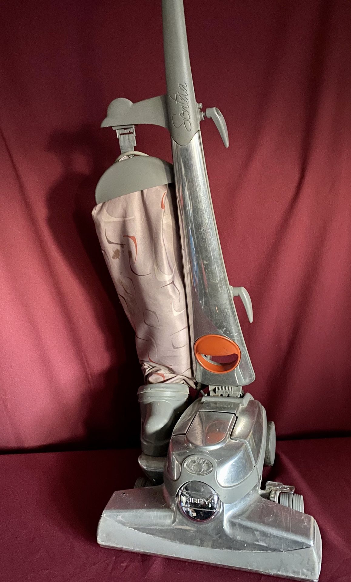 Kirby G10D Upright Vacuum for Sale in Whittier, CA OfferUp