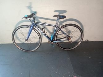 BICYCLE FELT 14 SPEED ROUTEBIKE SIZE 29 BRAND NEW