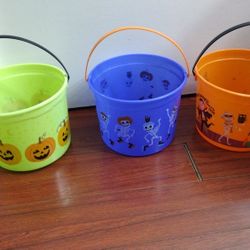 Halloween Buckets 🎃