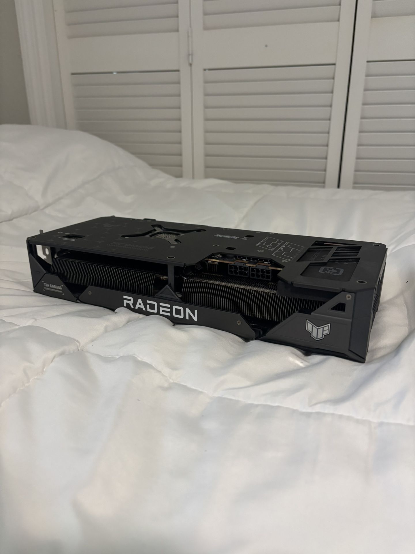 ASUS TUF Gaming Radeon RX 7800 XT  16GB GDDR6 Gaming Video Card