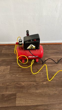 Central Pneumatic 3 Gal 1/3 HP 100 PSI Oil-Free Air Compressor,very Working Condition