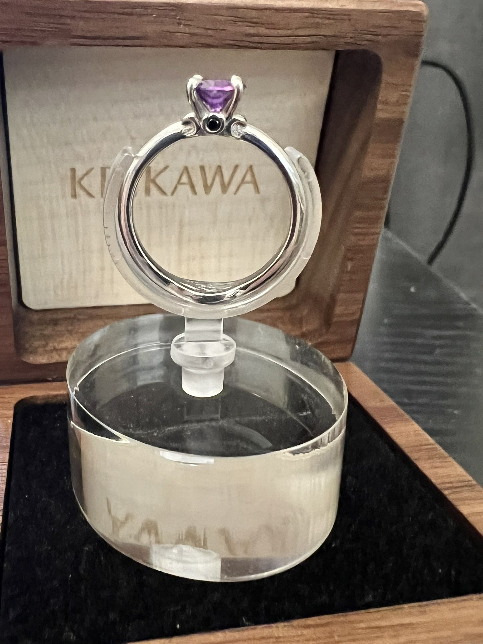 Solitaire Purple Sapphire on Platinum Band