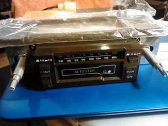 AM FM CASSETTE RADIO old school
