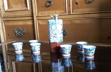 FIRM PRICE VINTAGE JAPANESE CHINA SAKE SET