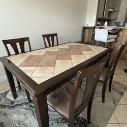 Dining set
