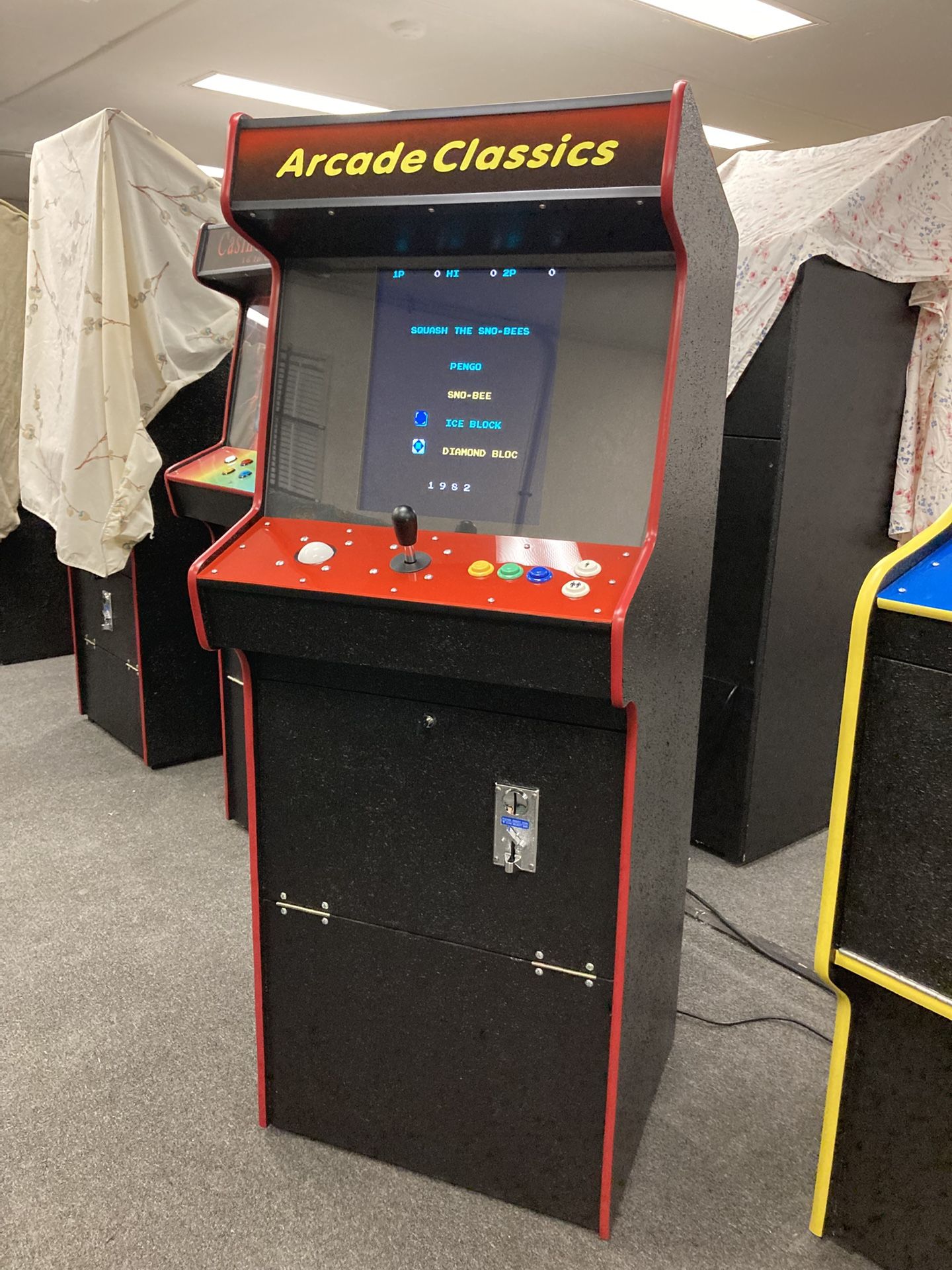 Cabaret Size Arcade Machine With 60 Classic Arcade Games