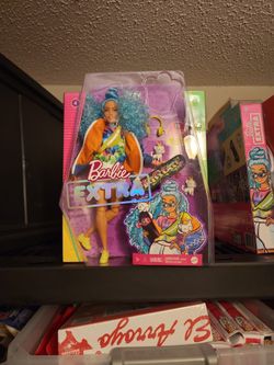 Barbie Extra Doll #4 Curvy Zippered Bomber Jacket Cat Skateboard Malibu