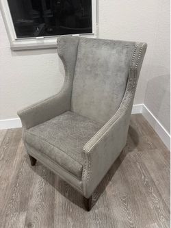 Wingback chairs (2)