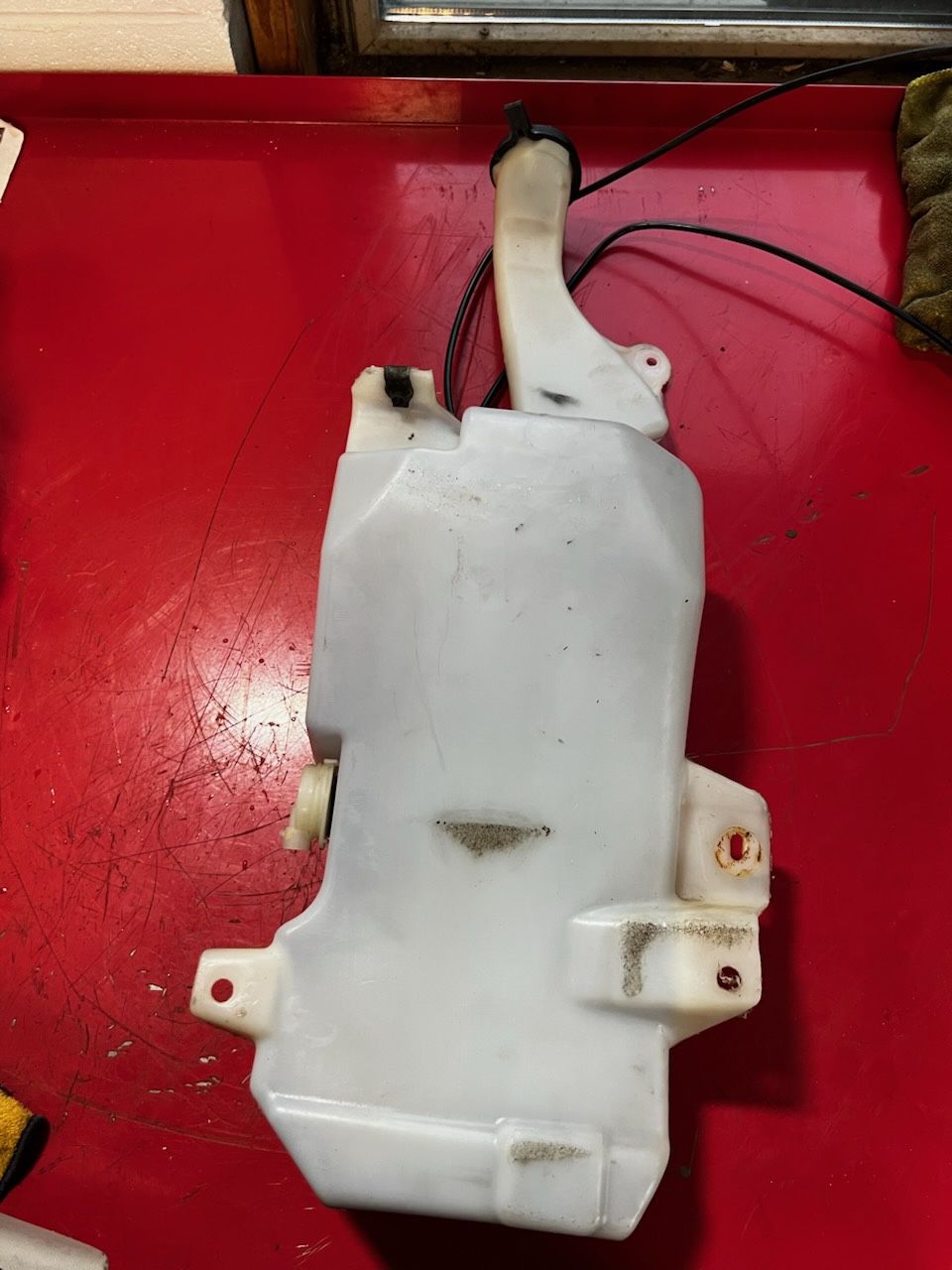 Windshield Washer Fluid Reservoir fits Cadillac Escalade