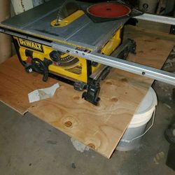 Dewalt Table Saw