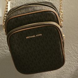 Small Authentic Michael Kors Purse 